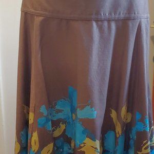 Women's Skirt, Size 16, A-Line, Eye-Catching - Jones Wear!